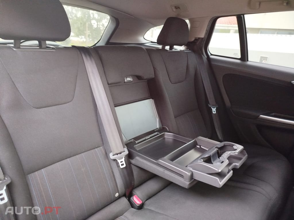 Volvo V60 1.6 D2 Drive Summum Start/Stop