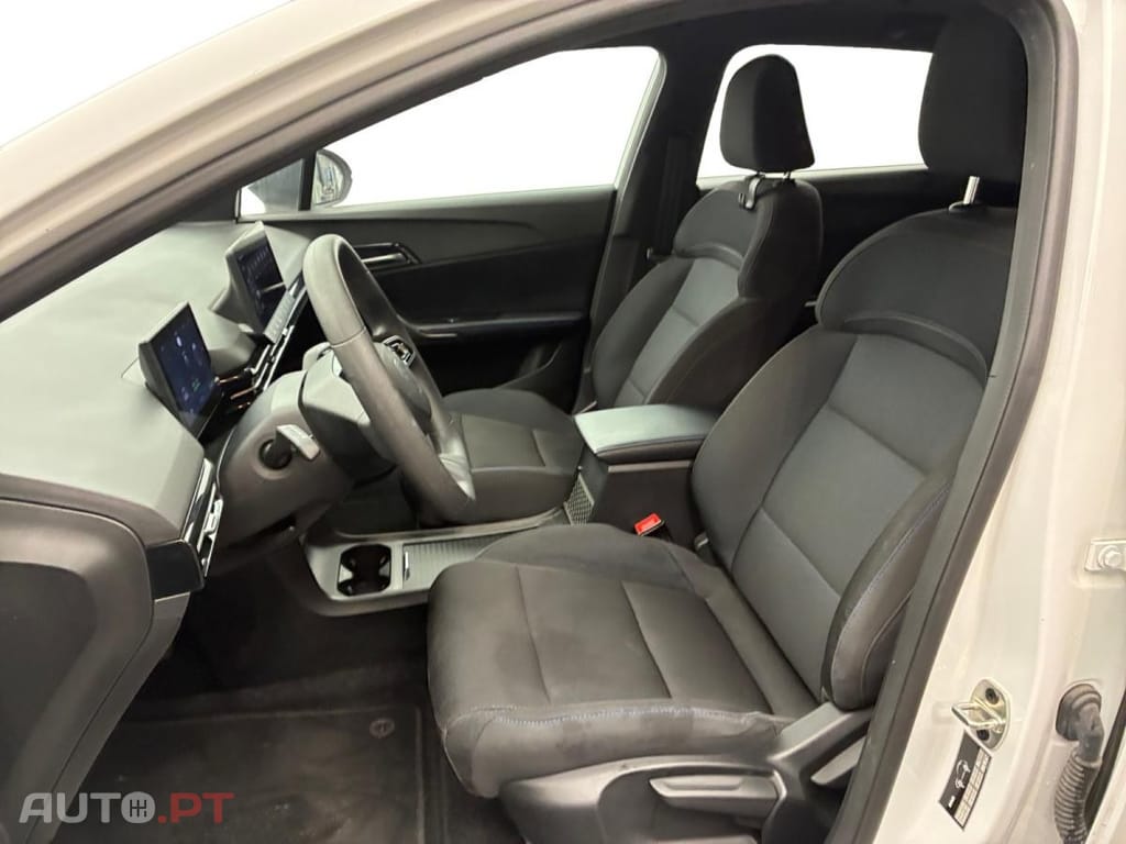 MG MG4 EV Standard 2WD