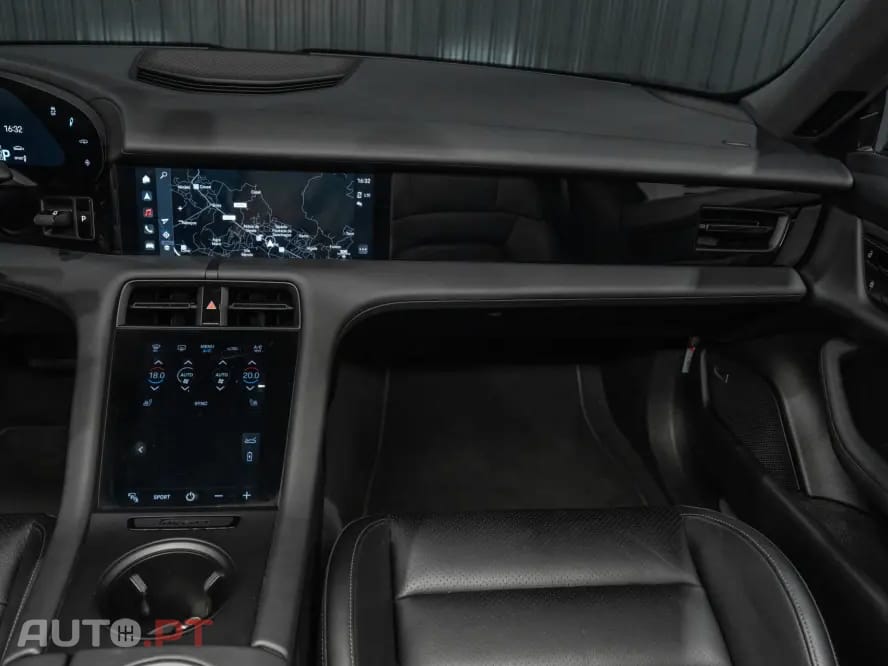 Porsche Taycan 4S