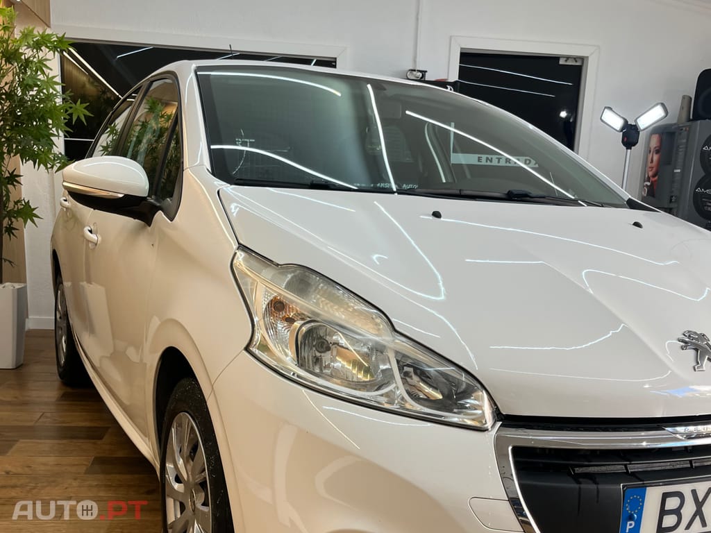 Peugeot 208 Peugeot 208 Hdi Pack Premium 100cv