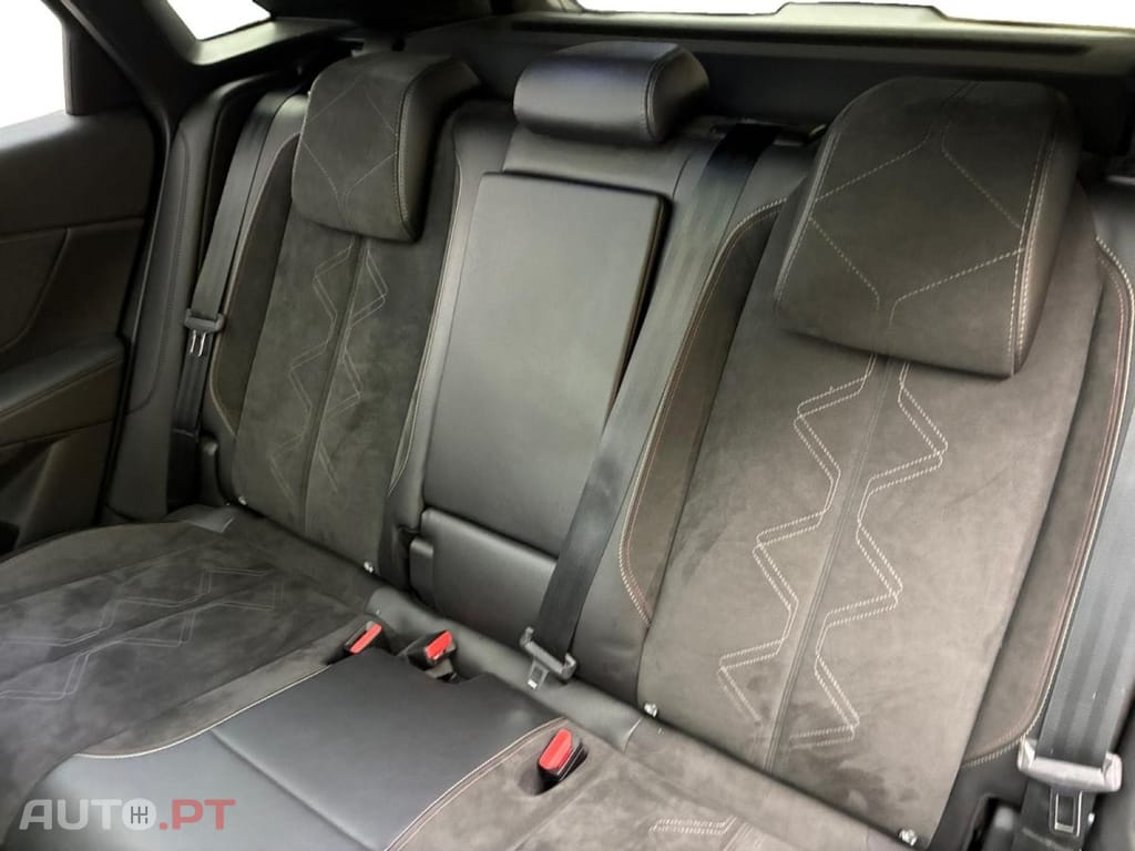 DS DS7 Crossback E-Tense Performance Line+ EAT8