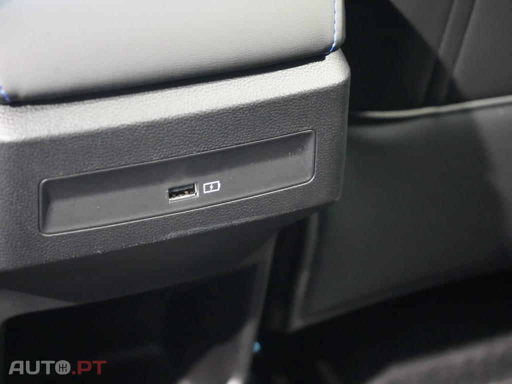 MG MG4 64 kWh Luxury