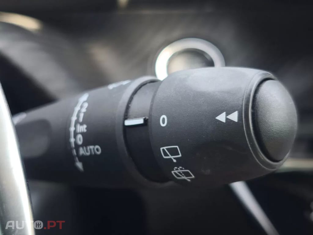 Peugeot 2008 PureTech 130 EAT8 Allure