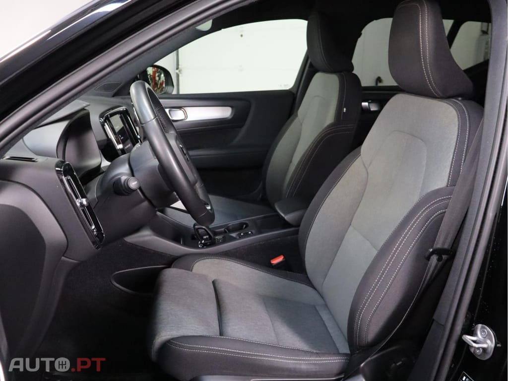 Volvo XC40 1.5 T4 211 Core PG HYBRID