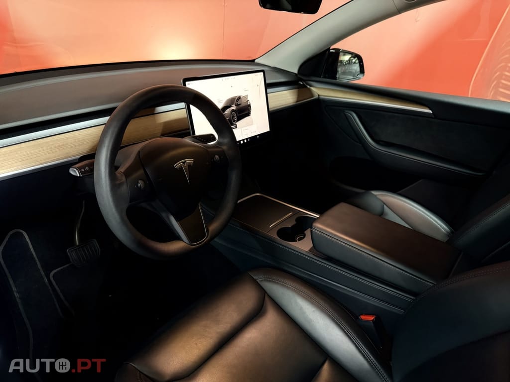 Tesla Model Y Long Range Tração Integral
