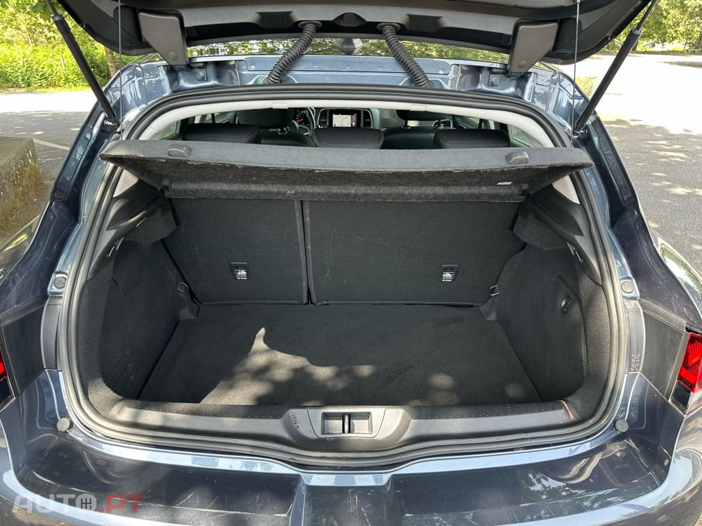 Renault Mégane 1.5 Blue dCi Intens EDC
