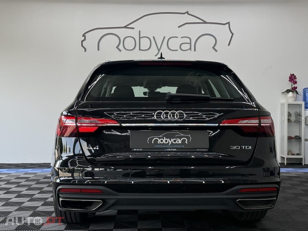 Audi A4 Avant 30 TDI Advanced S tronic — fotografia 11