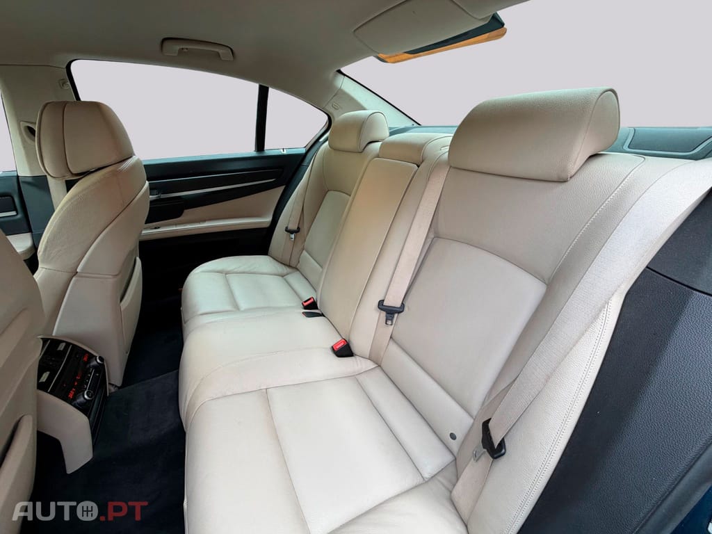 BMW 740 D — fotografia 25