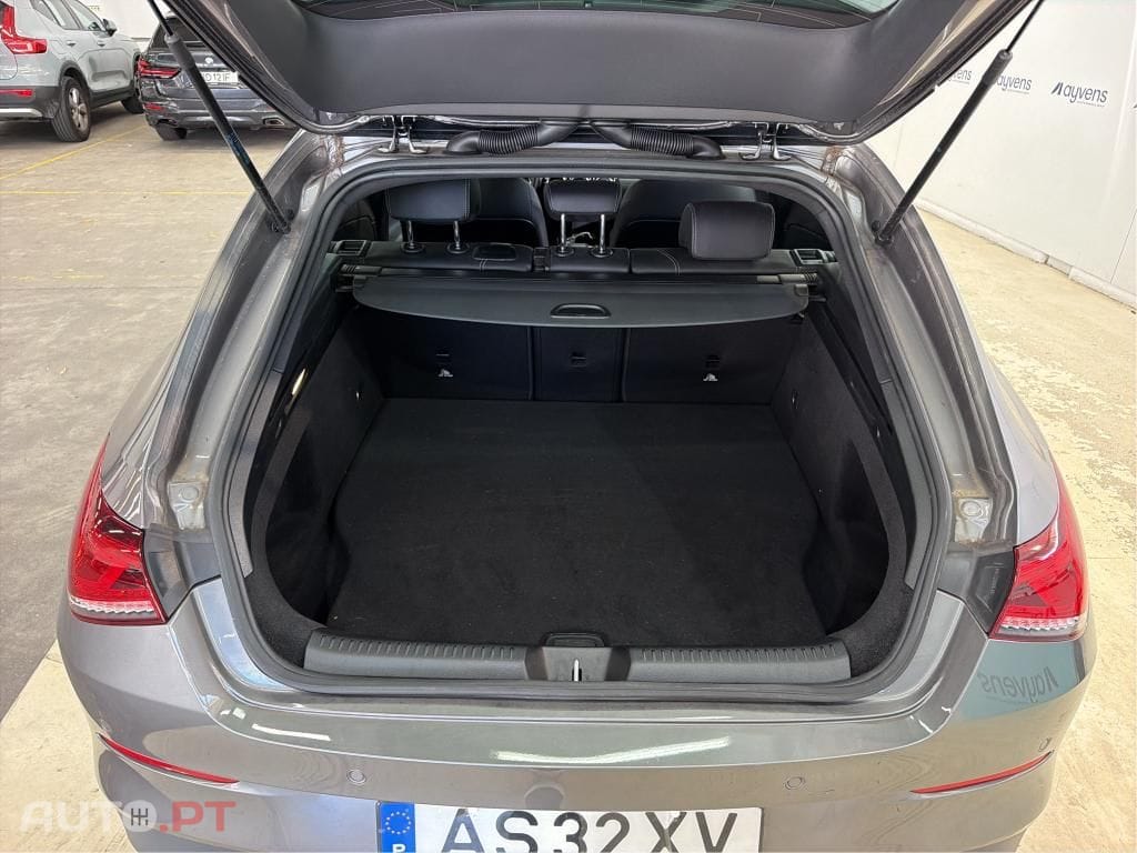 Mercedes-Benz CLA 250 e Shooting Brake Style Plus