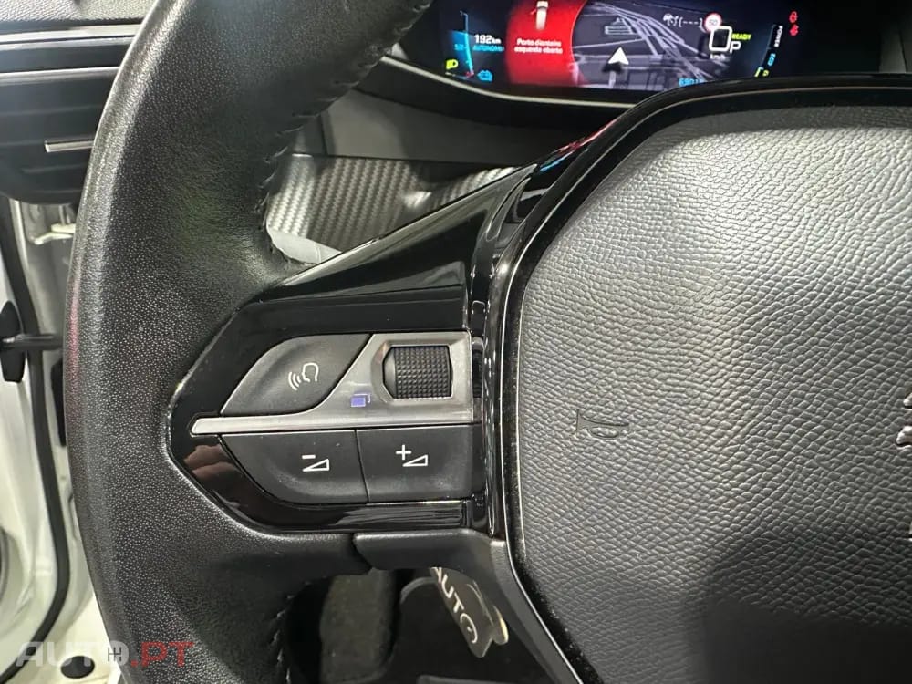 Peugeot E-2008 50 kWh Active Pack