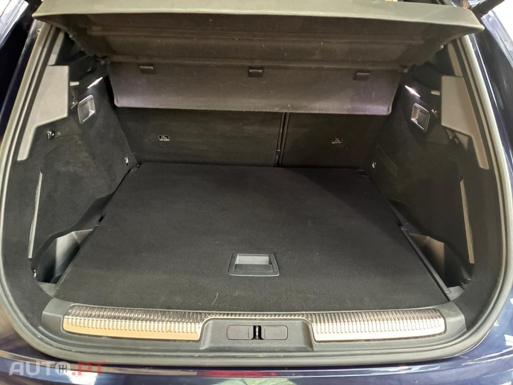 DS DS7 Crossback E-Tense Louvre EAT8