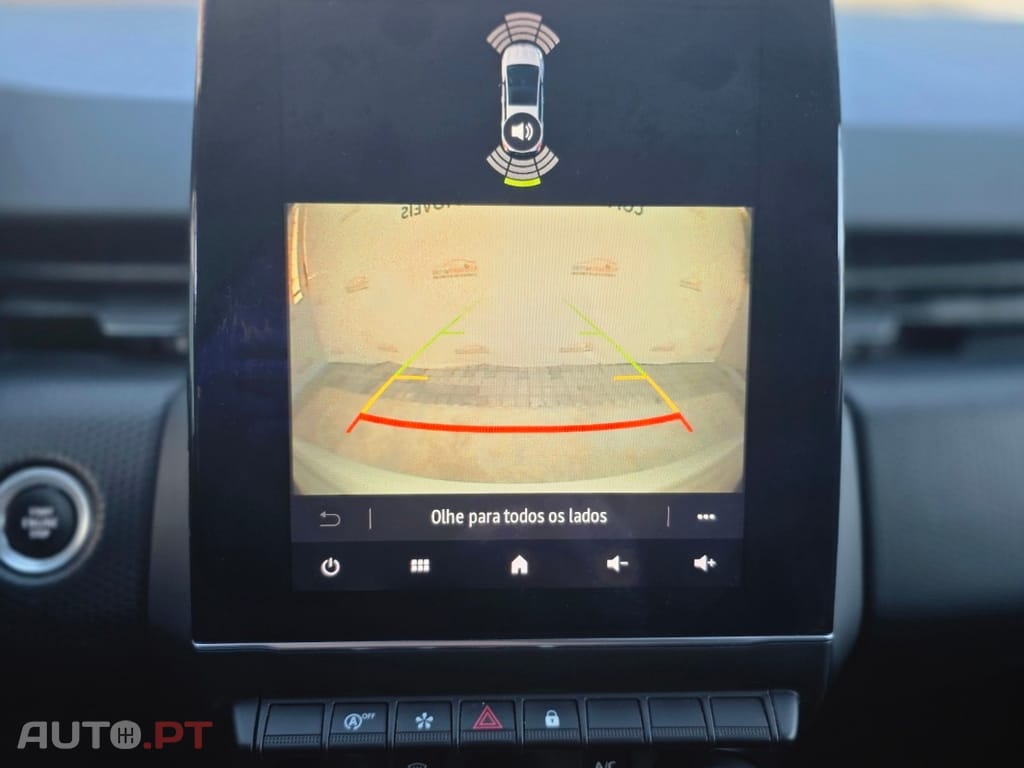 Renault Clio TCe 100 INTENS