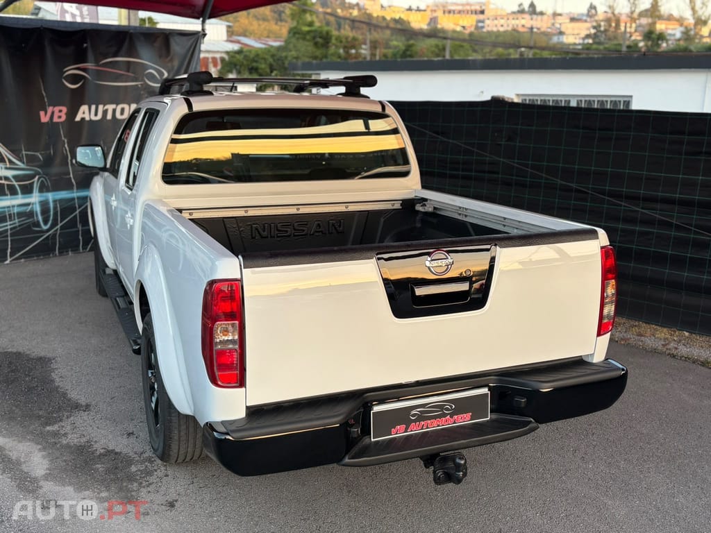 Nissan Navara 2.5 dCi CD LE 4WD