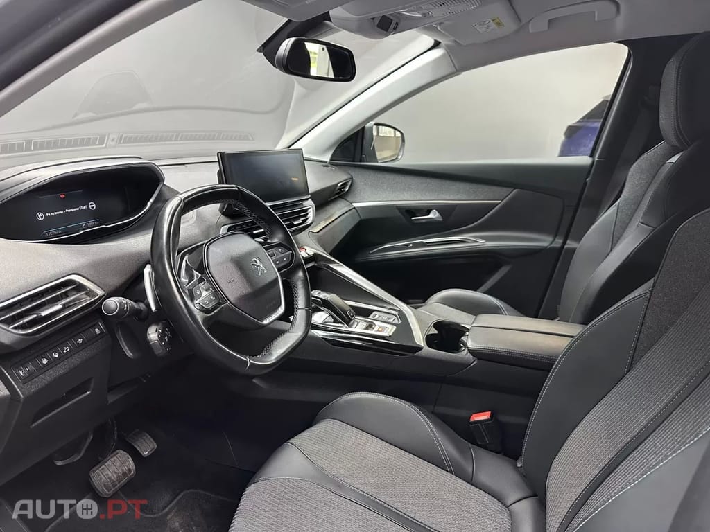 Peugeot 5008 1.2 PureTech Allure Pack