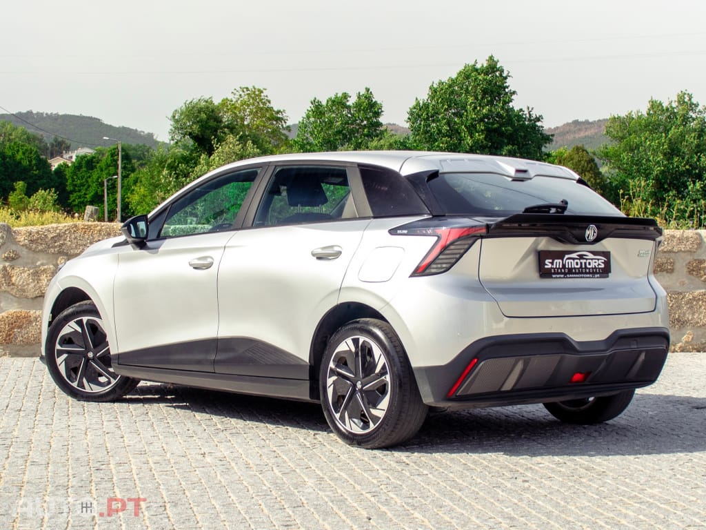 MG MG4 51 kWh Standard