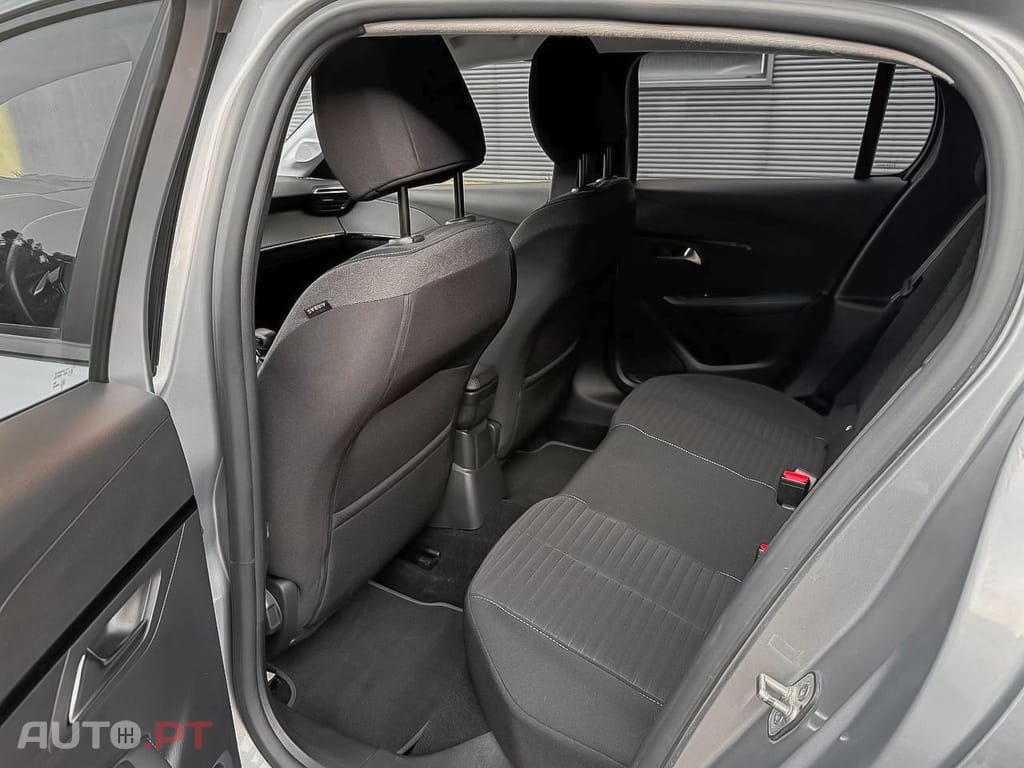 Peugeot 208 PureTech 100 Style