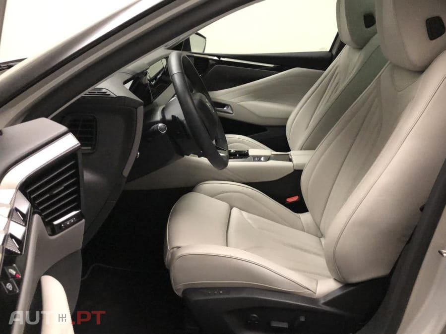 DS DS4 E-Tense Rivoli EAT8