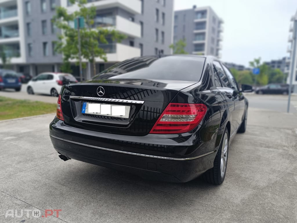 Mercedes-Benz C 180 CGi Avantgarde BlueEfficiency Aut.