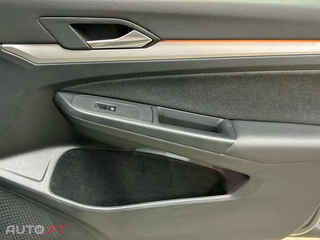 Volkswagen Golf 1.0 TSI Life
