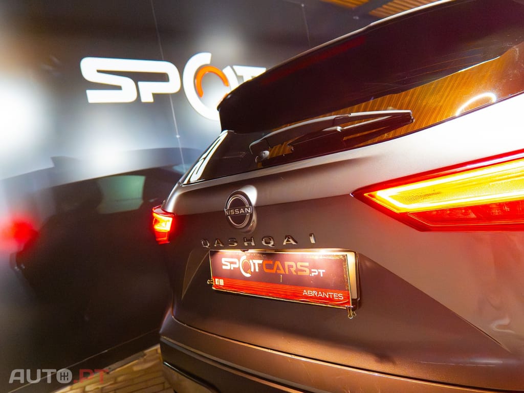 Nissan Qashqai 1.3 DIG-T Tekna SKY