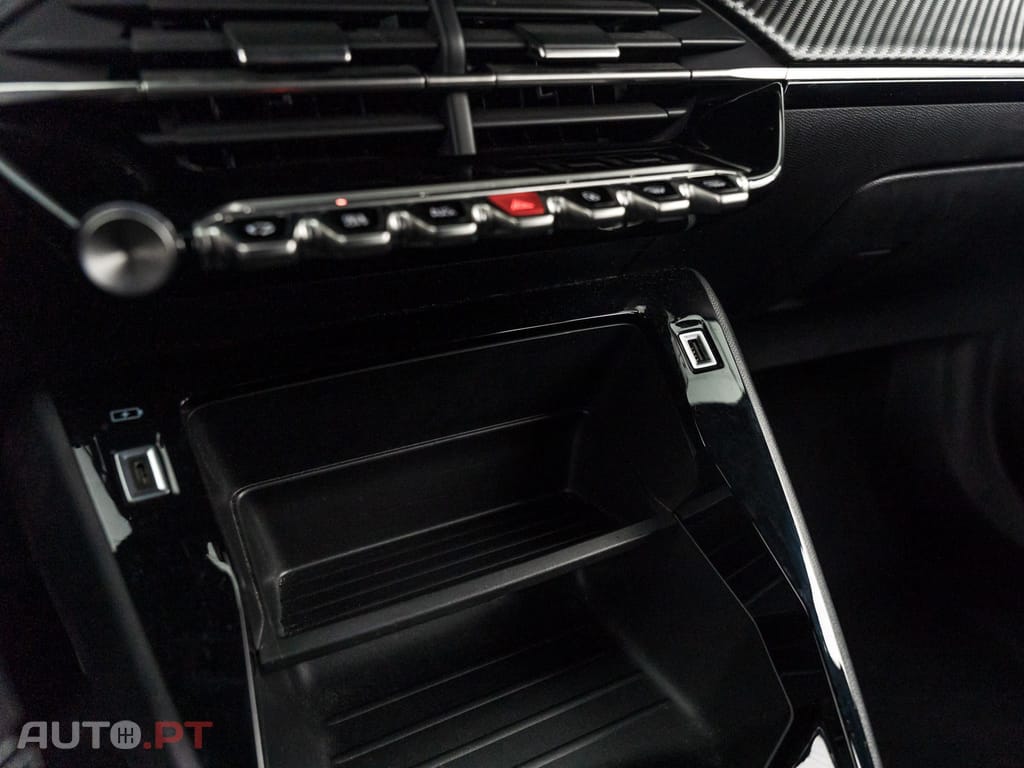 Peugeot 2008 1.2 PureTech Active Pack