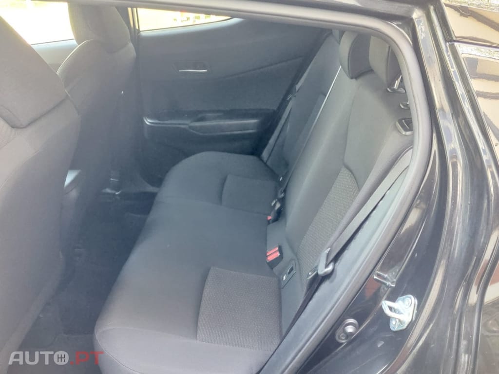 Toyota C-HR 1.8 Hybrid Exclusive