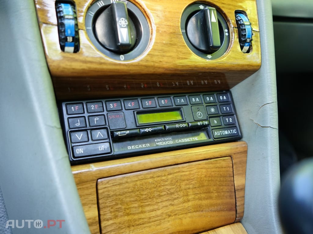 Mercedes-Benz 230 CE w124