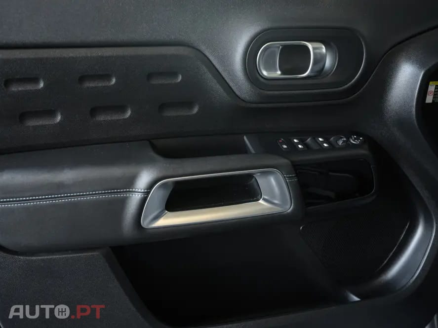 Citroen C5 Aircross 1.2 Hybrid Shine e-DSC6