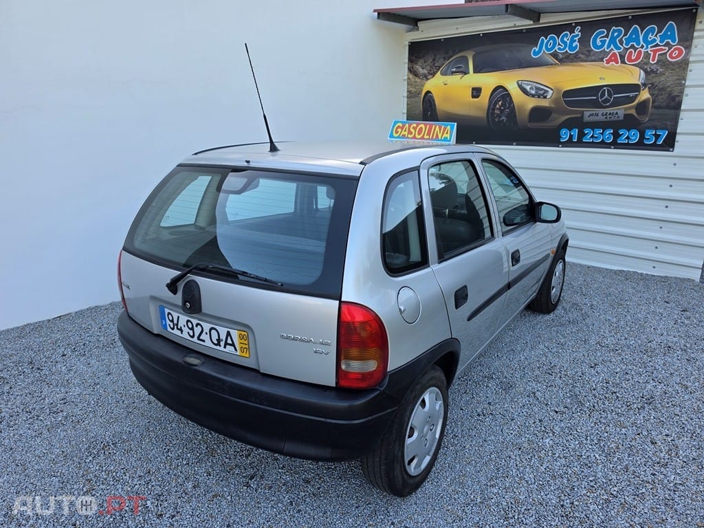 Opel Corsa 1.2 16V