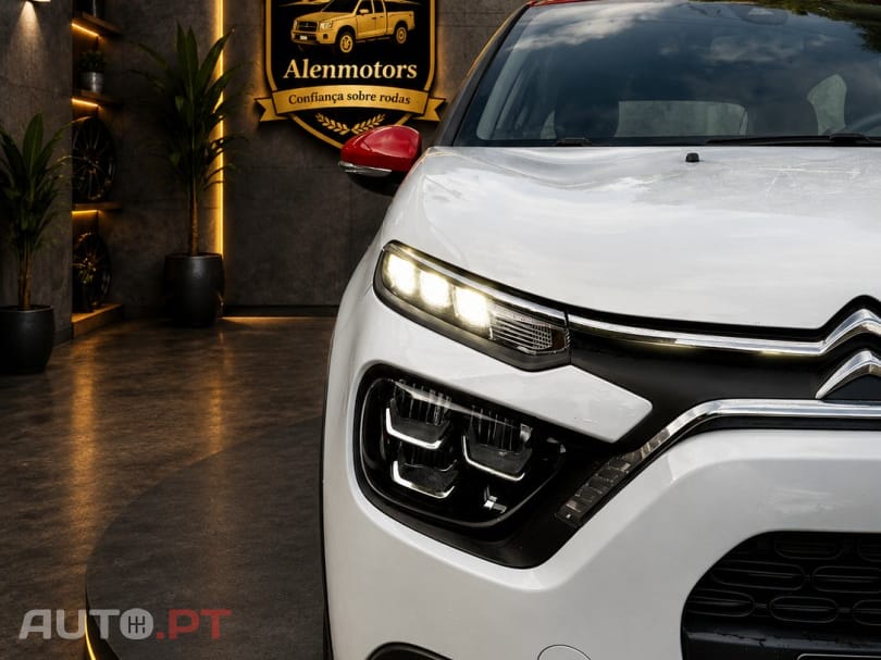 Citroën C3 1.2 PureTech Shine — fotografia 9