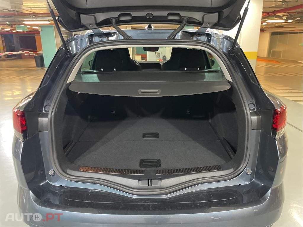 Renault Mégane Sport Tourer 1.3 TCe R.S. Line EDC