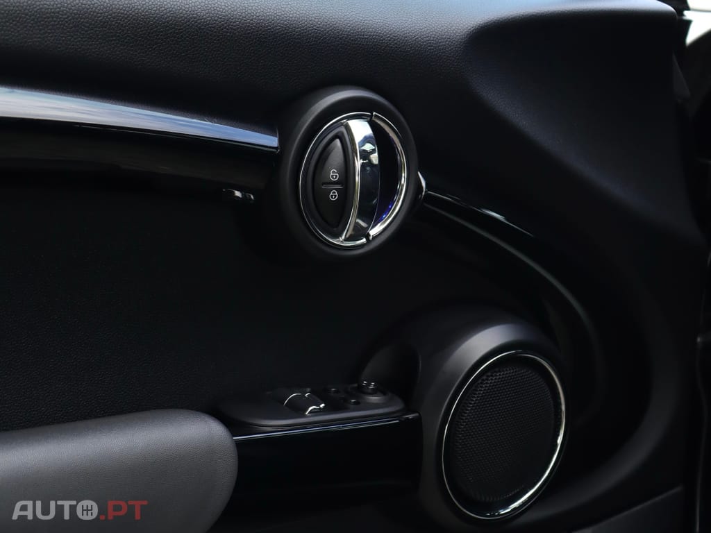 MINI Cooper Cooper D