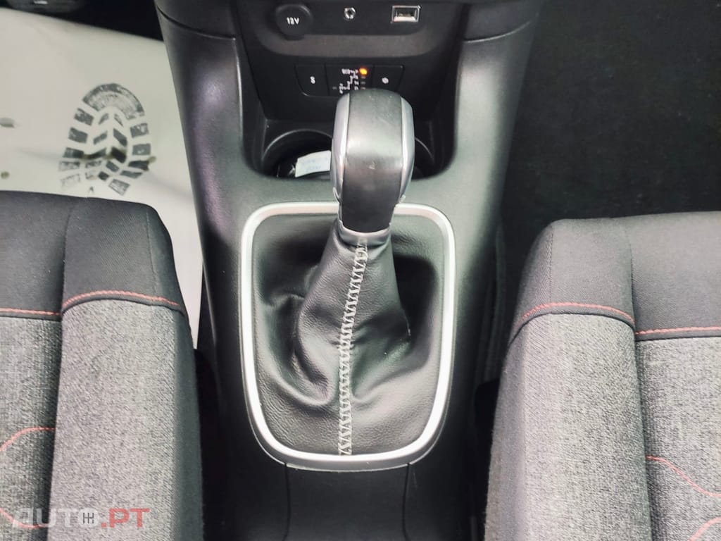 Citroen C3 1.2 PureTech Shine EAT6