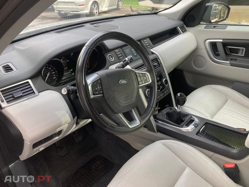 Land Rover Discovery Sport 2.0 TD4 SE 4WD