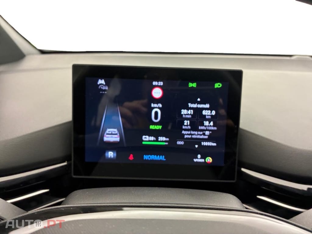 MG MG4 EV Standard 2WD