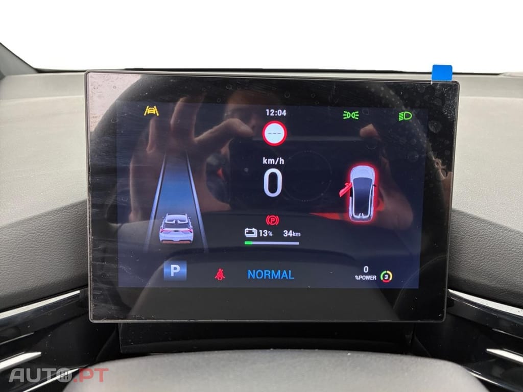 MG MG4 EV Standard 2WD