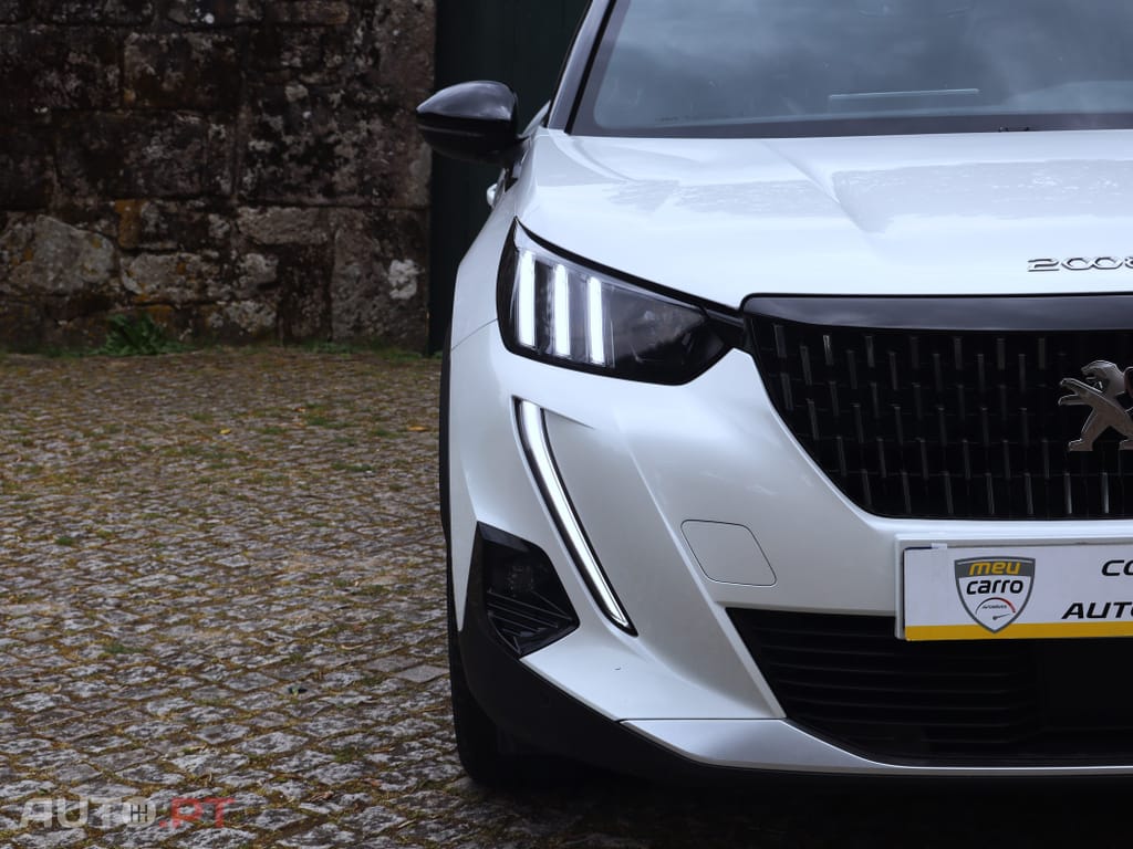 Peugeot 2008 1.5 BlueHDi GT EAT8