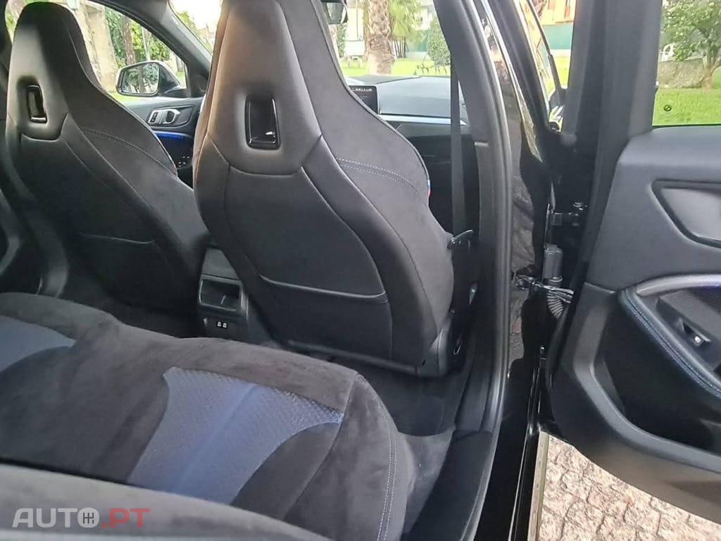 BMW 118 d Pack Desportivo M