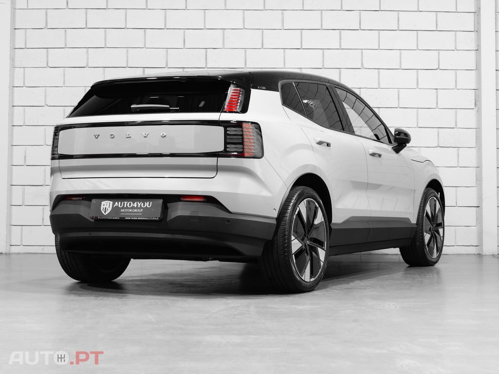 Volvo EX30 69 kWh Twin Motor Ultra