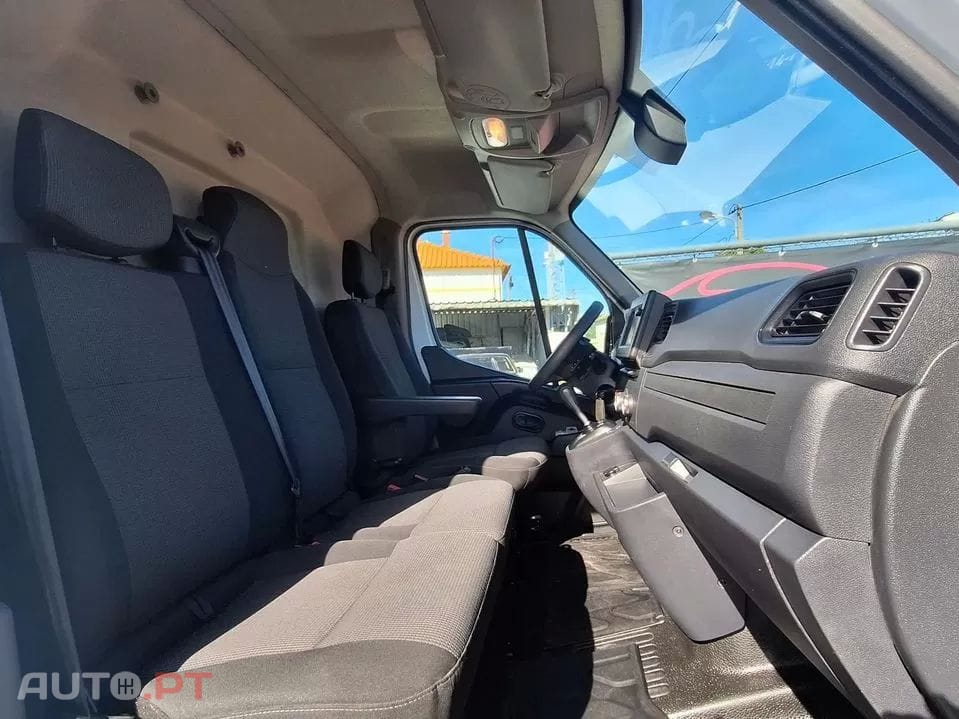 Renault Master Master 2.3 dci L2H2 hka 3.3t Caixa Automática 