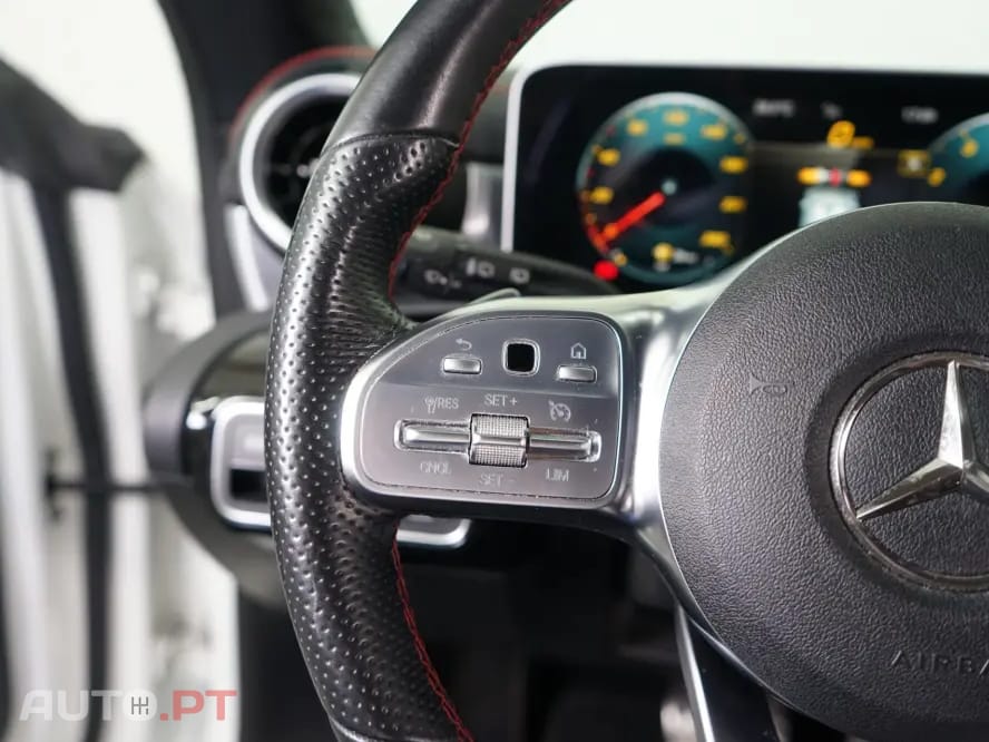 Mercedes-Benz CLA 180 7G-DCT AMG Line