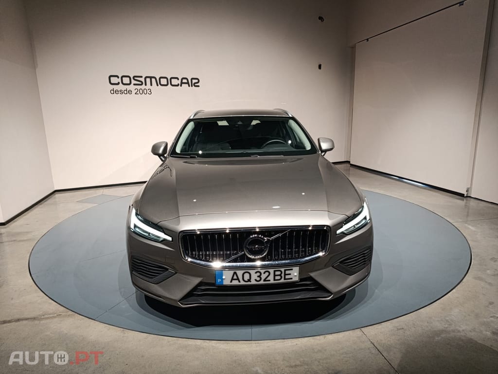 Volvo V60 2.0 T6 AWD TE Inscription Expression Plug-in 350cv — fotografia 9