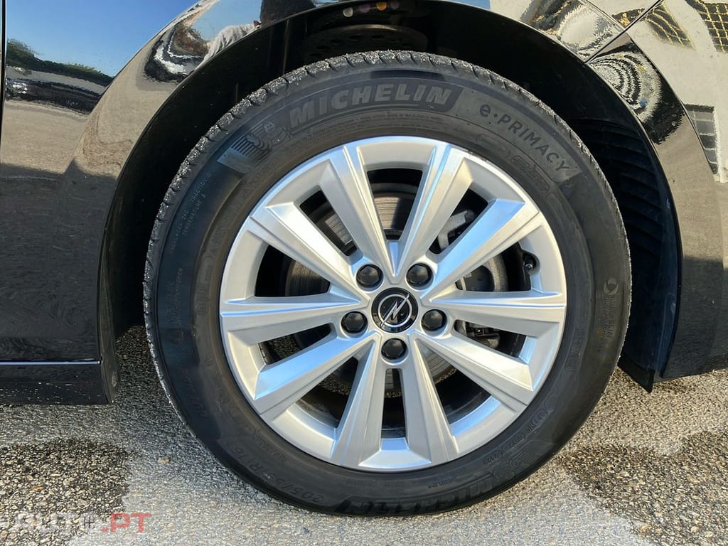 Opel Astra 1.2 T Edition