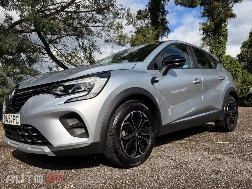 Renault Captur 1.5 dCi Exclusive EDC — fotografia 10