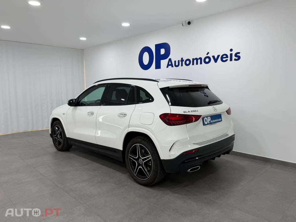 Mercedes-Benz GLA 250 e AMG Line