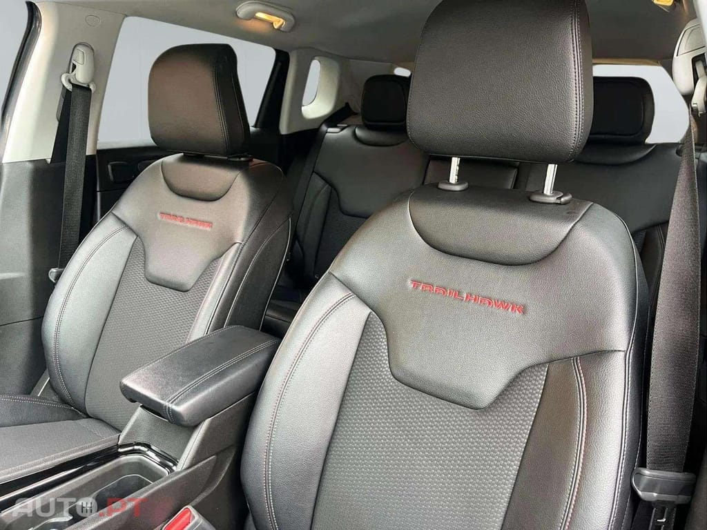 Jeep Compass 1.3 Híbrido  T4 Trailhawk AWD 