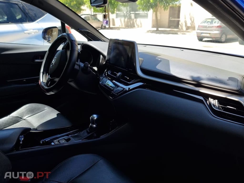 Toyota C-HR 1.8 HSD  Lounge