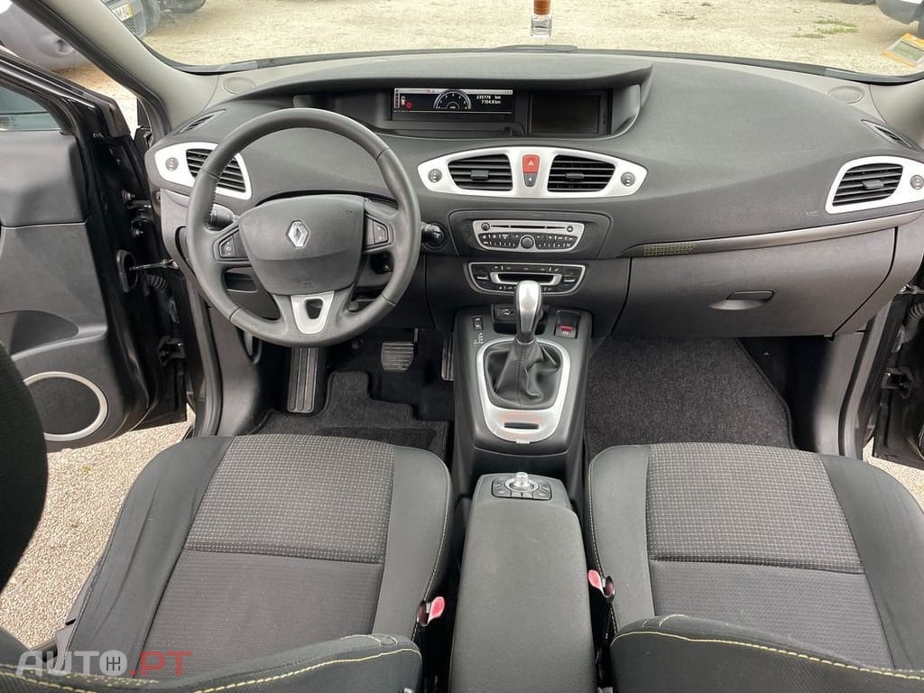 Renault Scénic 1.5 dCi Dynamique S EDC