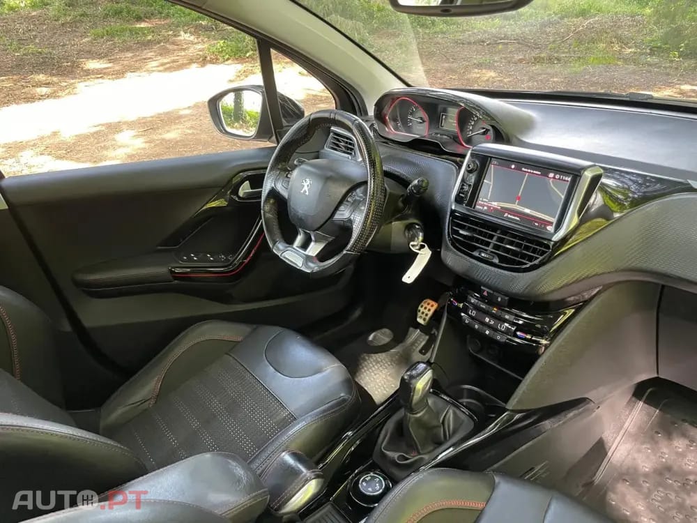 Peugeot 2008 1.2 PureTech GT Line
