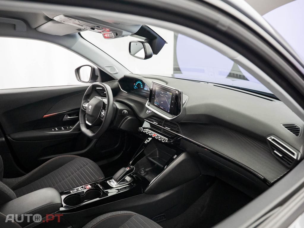 Peugeot E-2008 50 kWh Active Pack